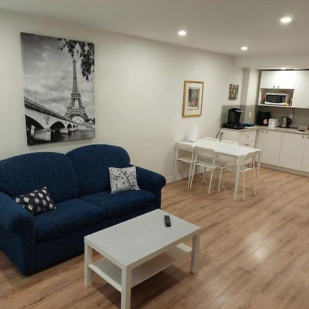 Spacious Basement One Bedroom Apartment, Wifi. Montreal Exterior photo